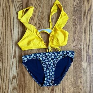 Aerie yellow and navy daisy bikin
